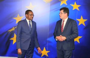S.E.M CHERIF MAHAMAT ZENE, Ministre des Affaires étrangères, de l’Intégration Africaine et des Tchadiens de l’Étranger et Monsieur JANEZ LENARČIČ Commissaire européen à l’Aide humanitaire et à Gestion des crises